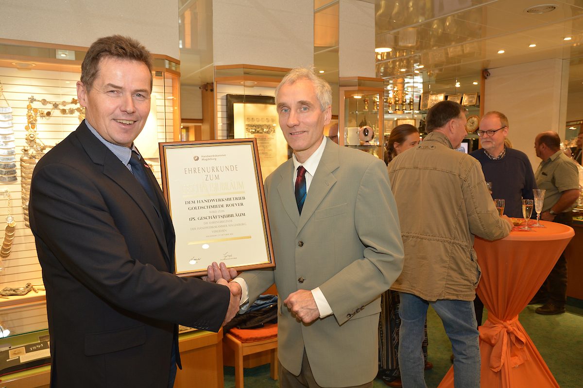 Goldschmiedemeister in 5. Generation: Detlef Roever aus Stendal.