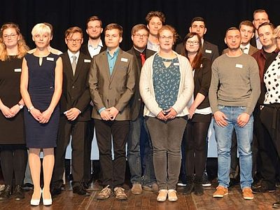 Die Landes- und Kammersieger im Leistungswettbewerb des Deutschen Handwerks aus Sachsen-Anhalt