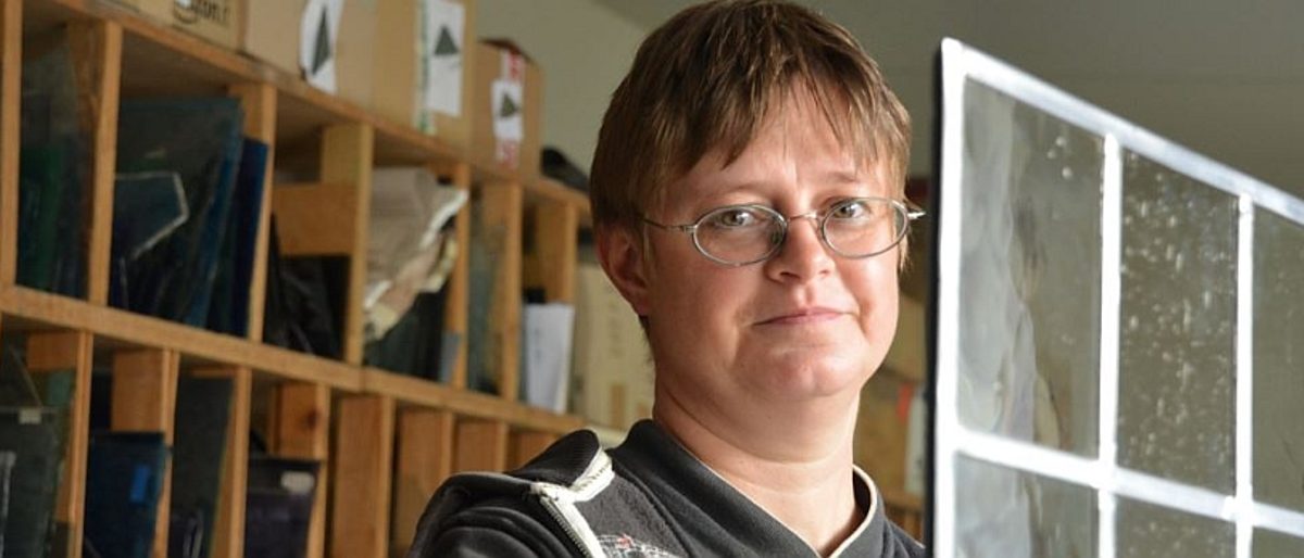 Glasermeisterin mit Durchblick: Andrea Wilde aus Groß Schwarzlosen. Glasermeisterin mit Durchblick: Andrea Wilde aus Groß Schwarzlosen.
