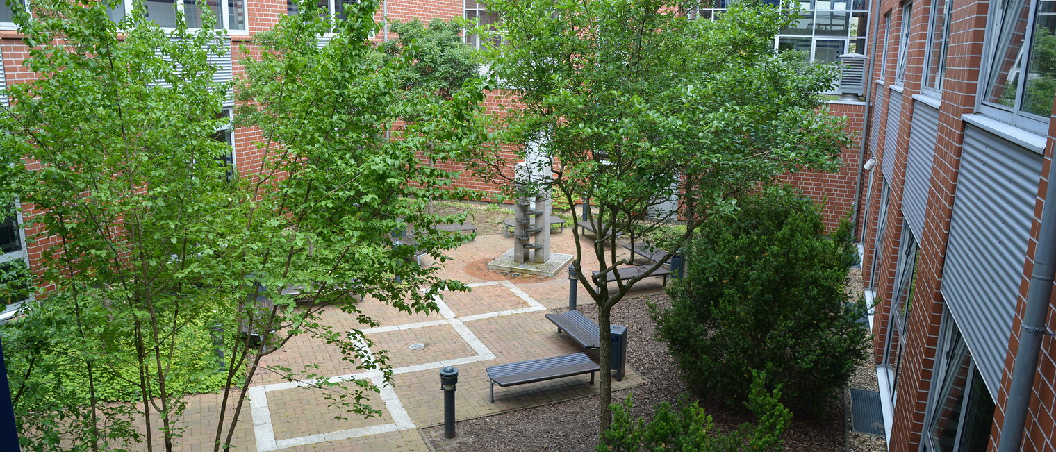 Atrium mit Wasserspiel