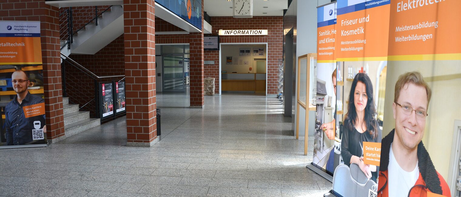 Foyer Foyer