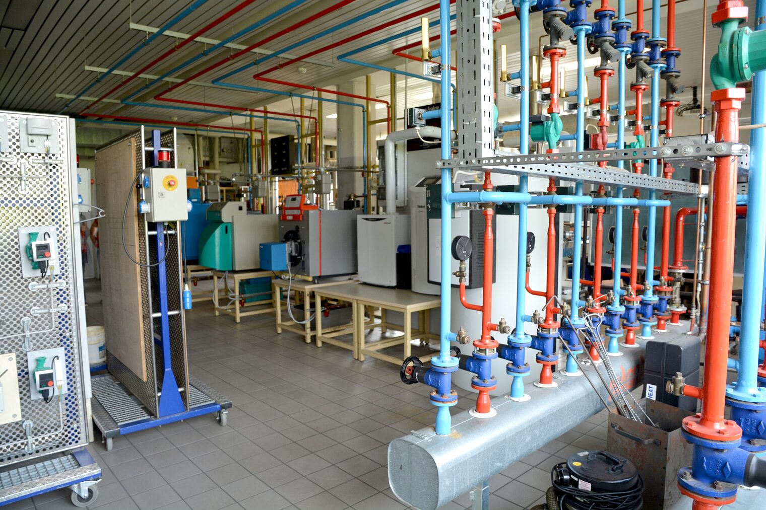 Installation und Heizungsbau - Heizungs- u. Lüftungslabor Installation und Heizungsbau - Heizungs- u. Lüftungslabor