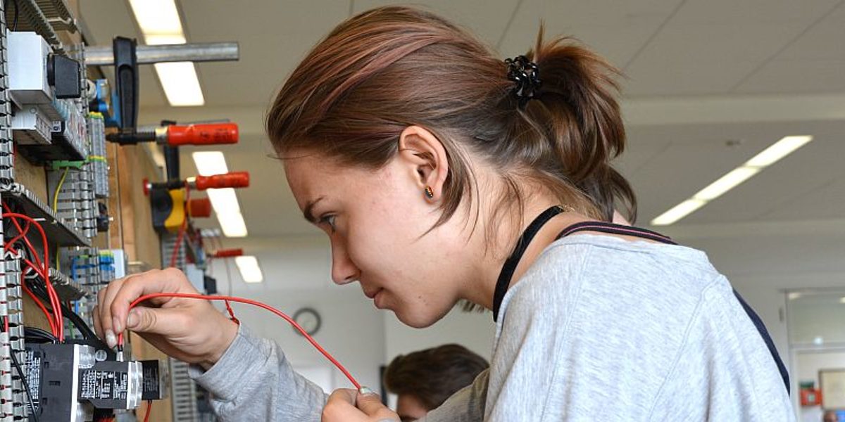 Girls'Day im Berufsbildungszentrum der Handwerkskammer Magdeburg im April 2018 Girls'Day im Berufsbildungszentrum der Handwerkskammer Magdeburg im April 2018
