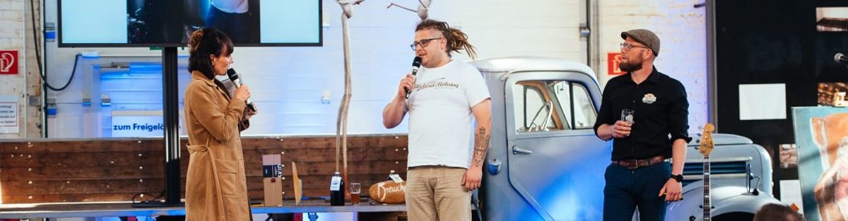 Moderatorin Susi Brandt (v.l.), Bäcker Marcus Ostendorf und Brauer Robert Kellermann bei der ersten Ausgabe des KreativSalon 2019. Moderatorin Susi Brandt (v.l.), Bäcker Marcus Ostendorf und Brauer Robert Kellermann bei der ersten Ausgabe des KreativSalon 2019.