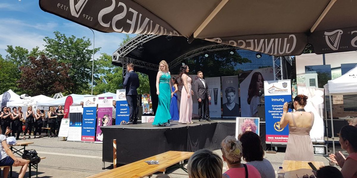 Modenschau im Rahmen des Sachsen-Anhalt-Tages 2019 in Quedlinburg Modenschau im Rahmen des Sachsen-Anhalt-Tages 2019 in Quedlinburg