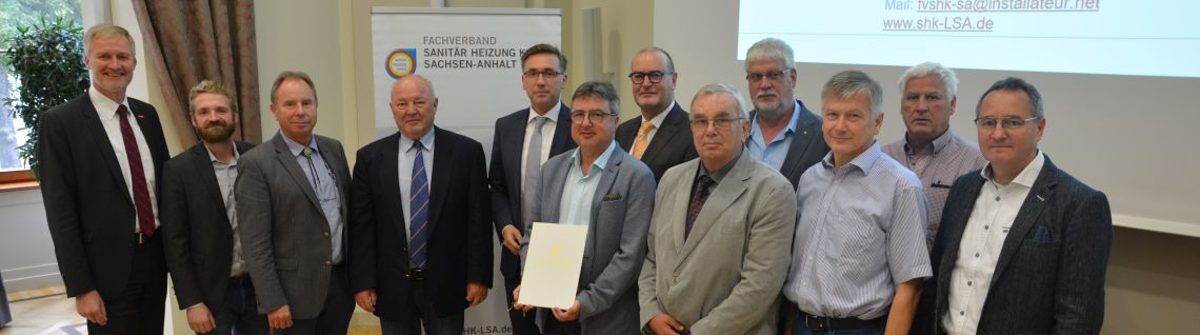 2019-09-09-SHK-Übergabe-Förderbescheid-Gruppe