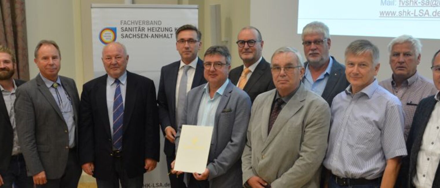 2019-09-09-SHK-Übergabe-Förderbescheid-Gruppe
