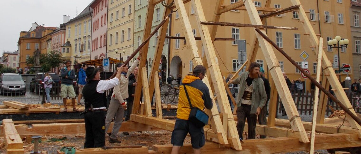 Richtfest zu Ehren des ältesten Dachstuhls der Tschechischen Republik