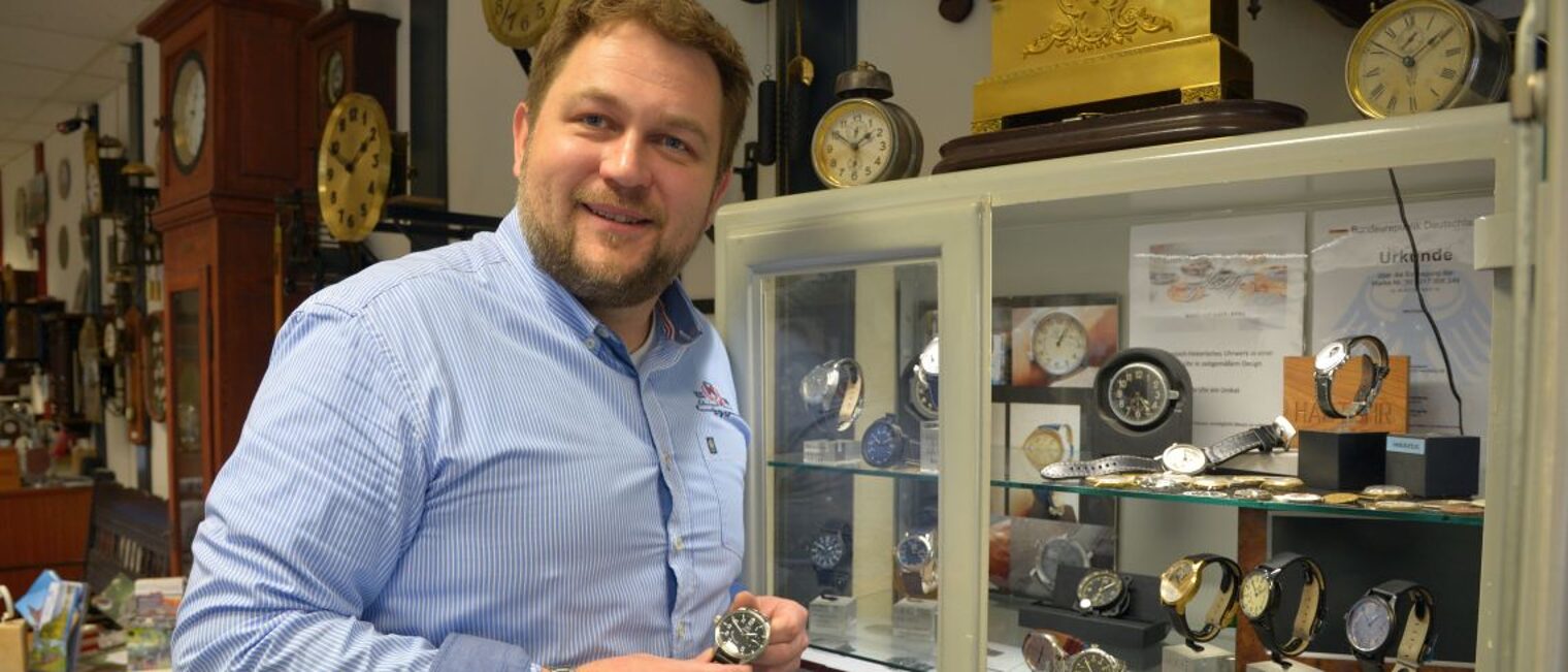 Goldschmiedemeister und Uhrmacher Mathias Haut