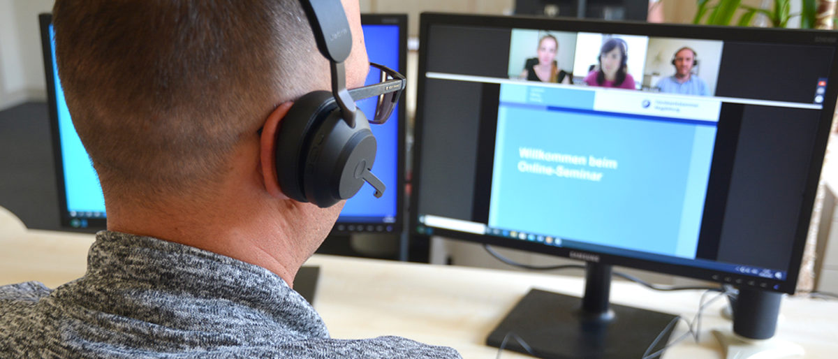 Online-Seminare sorgen für eine zeit- und standortunabhängige Vermittlung von Wissen. Online-Seminare sorgen für eine zeit- und standortunabhängige Vermittlung von Wissen.