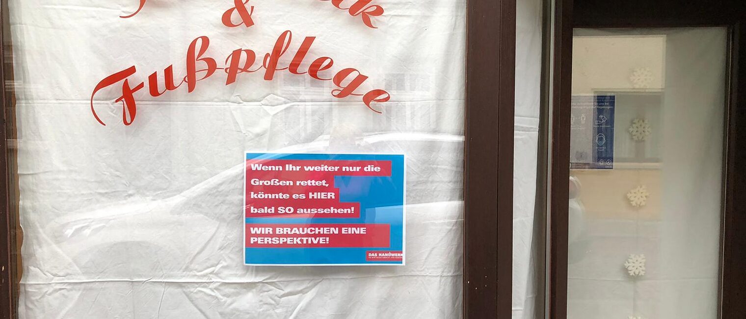 An der Schaufenster-Aktion beteiligt sich auch Kosmetikerin Silke Quatz in Haldensleben.