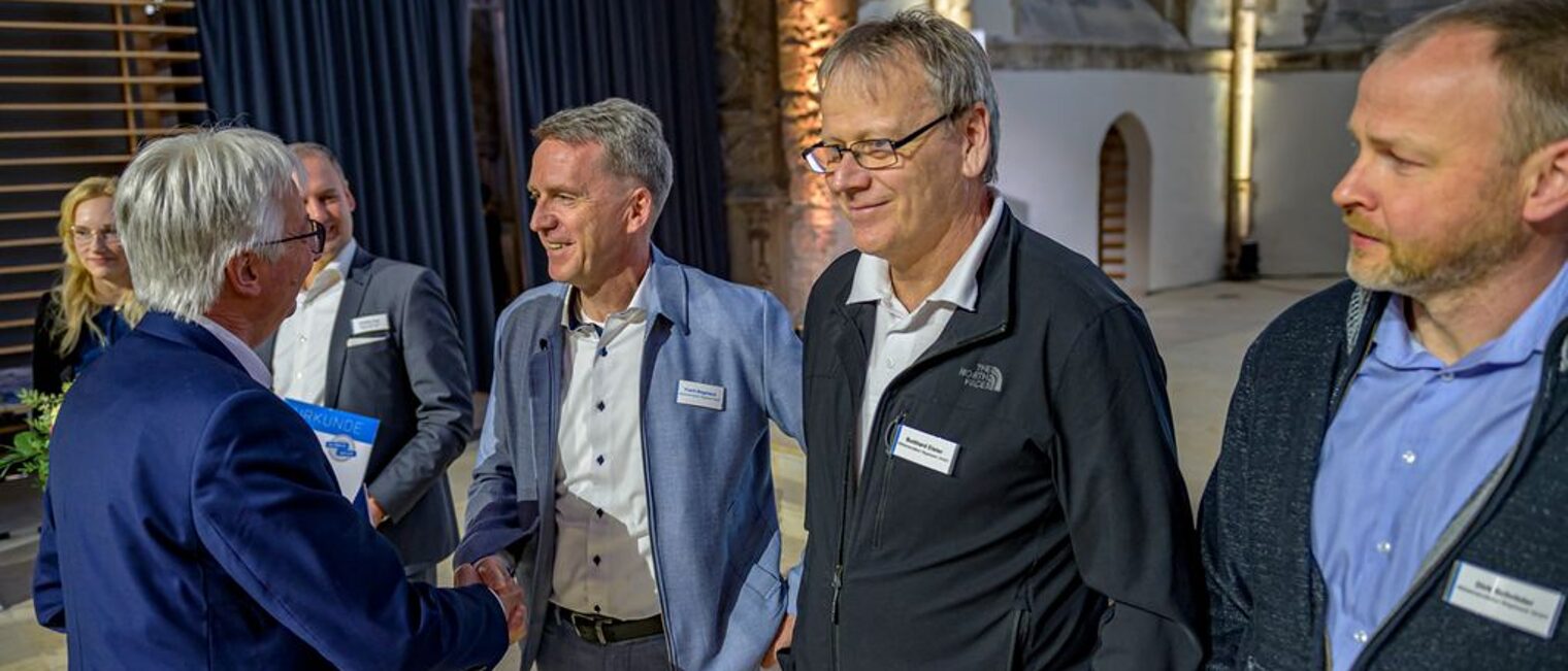 Siegelverleihung "Das mitarbeiterorientierte Unternehmen – Hier fühle ich mich wohl" 2024