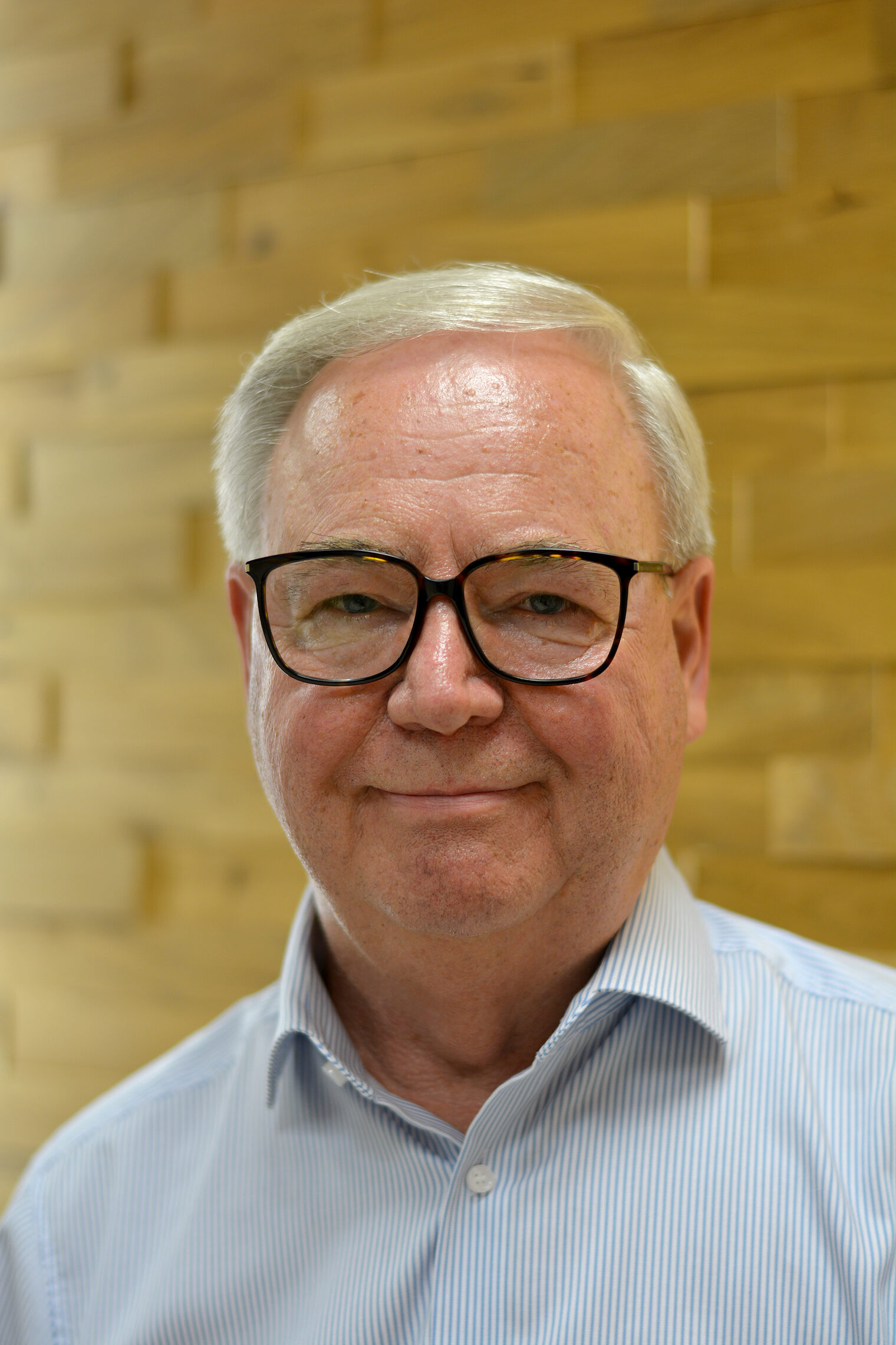 Portraet-Klaus-Guenther-Zehm-Versand