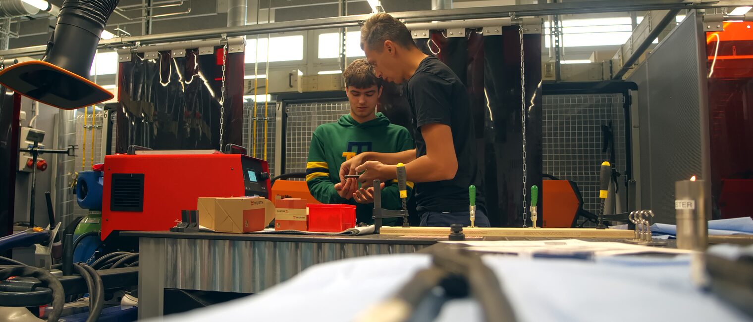 Handwerk4You: Berufsfindungsmesse im Berufsbildungszentrum der Handwerkskammer Magdeburg