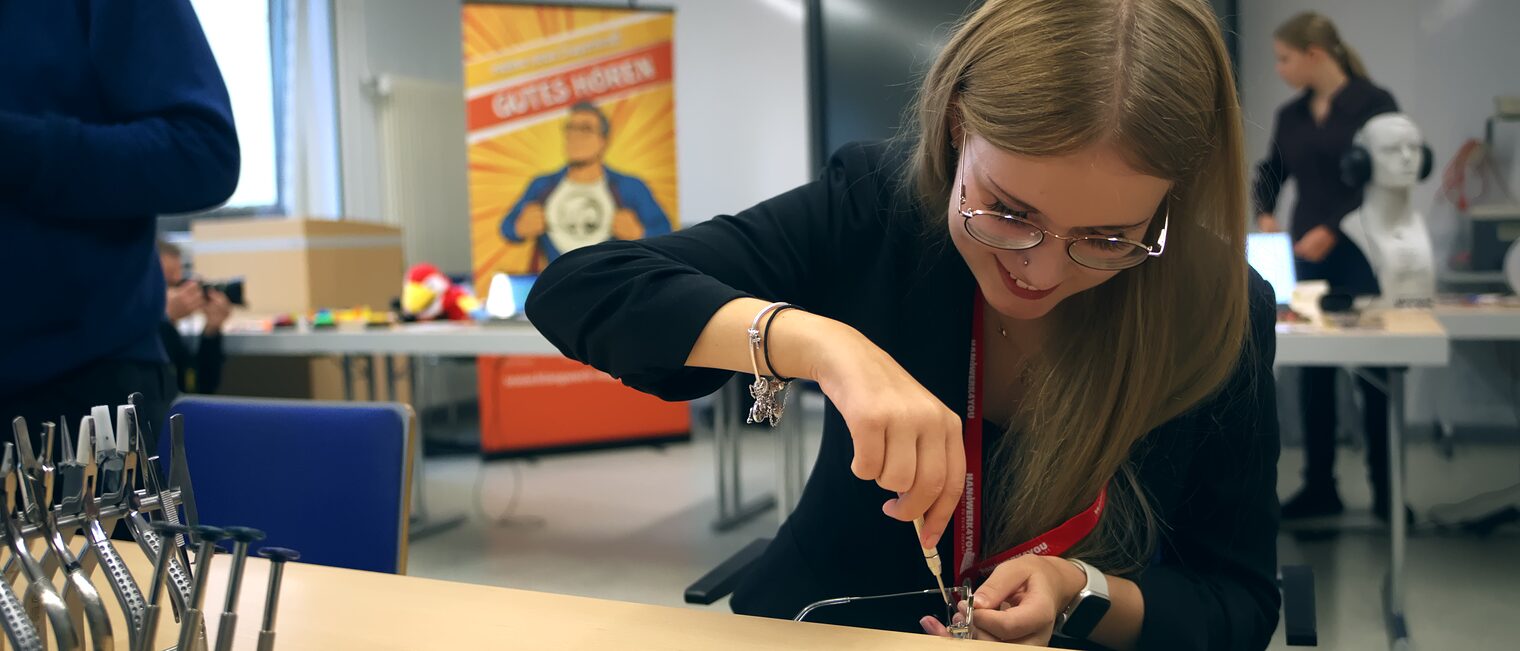 Handwerk4You: Berufsfindungsmesse im Berufsbildungszentrum der Handwerkskammer Magdeburg